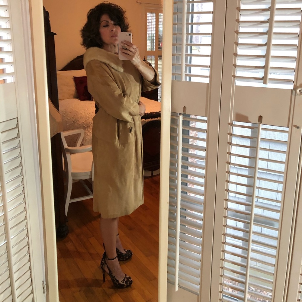 Vintage Suede/Mink Collar 50’s-60’s Coat - Picture 3 of 12